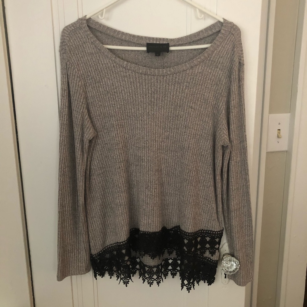 5/$25 Sweater knit top